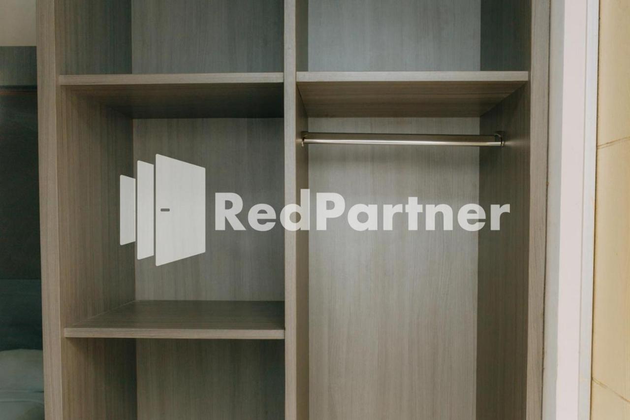 We Stay Residence Redpartner Surabaya Exterior photo